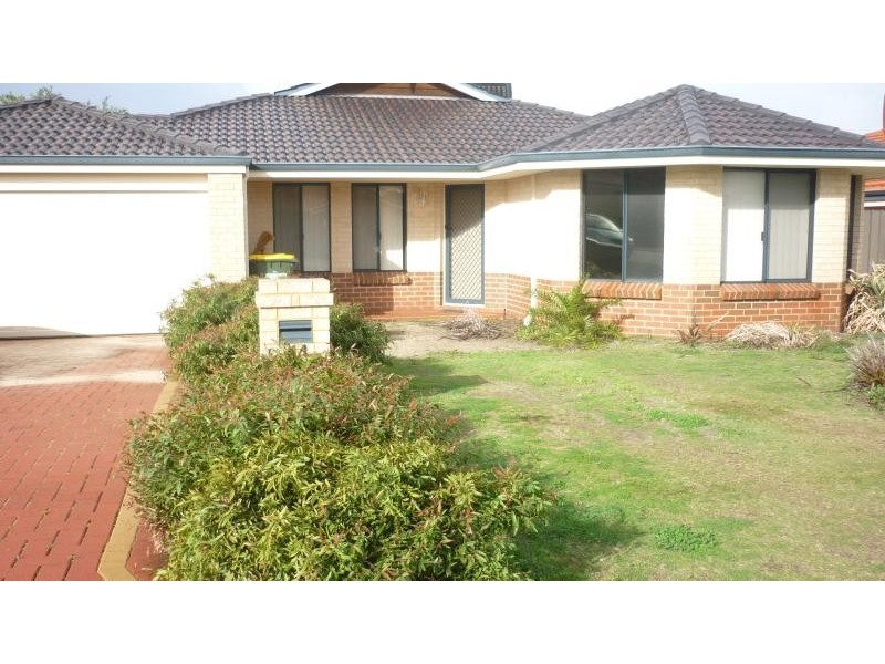 14 Bethwyn  Cct, Madeley WA 6065