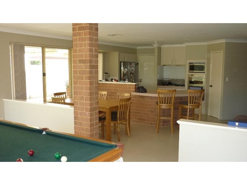 5 Brushbox  Way, Huntingdale WA 6110