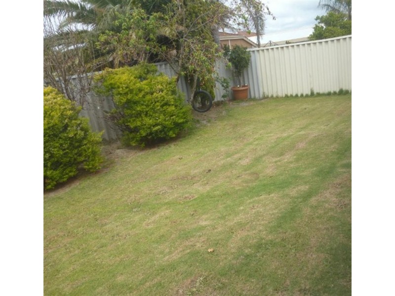 5 Brushbox  Way, Huntingdale WA 6110