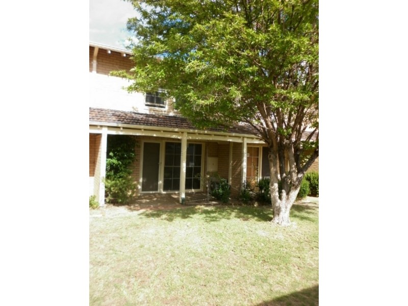 3/216 Swan St, Yokine WA 6060