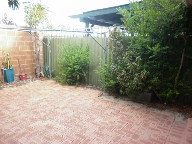 3/216 Swan St, Yokine WA 6060