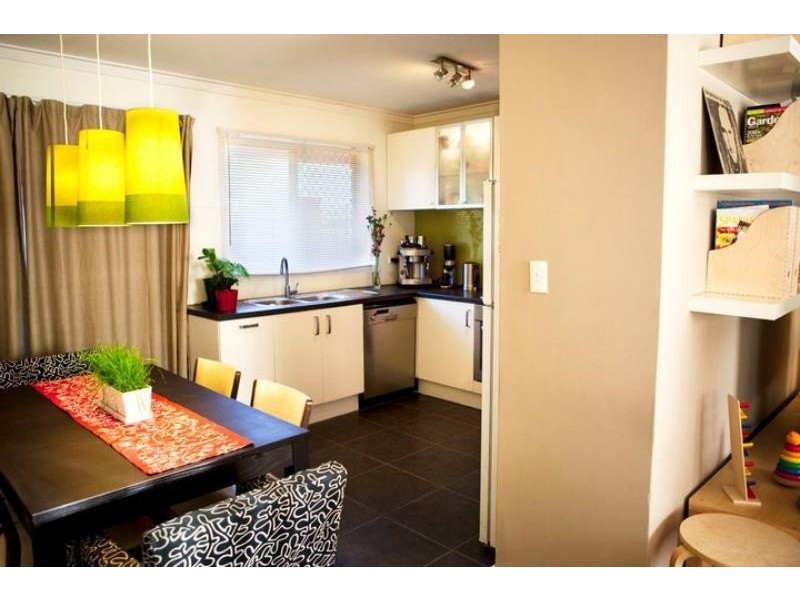 77  Gibbs St, East Cannington WA 6107