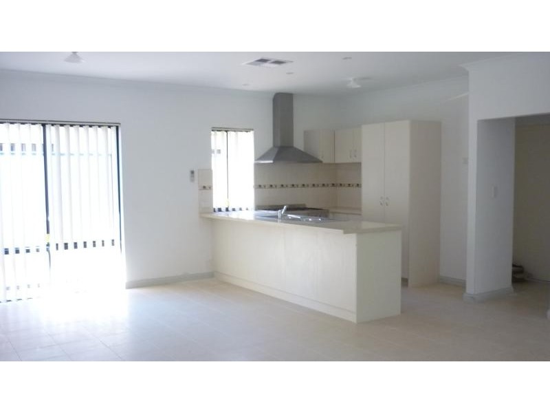 306 Belmont Ave, Kewdale WA 6105