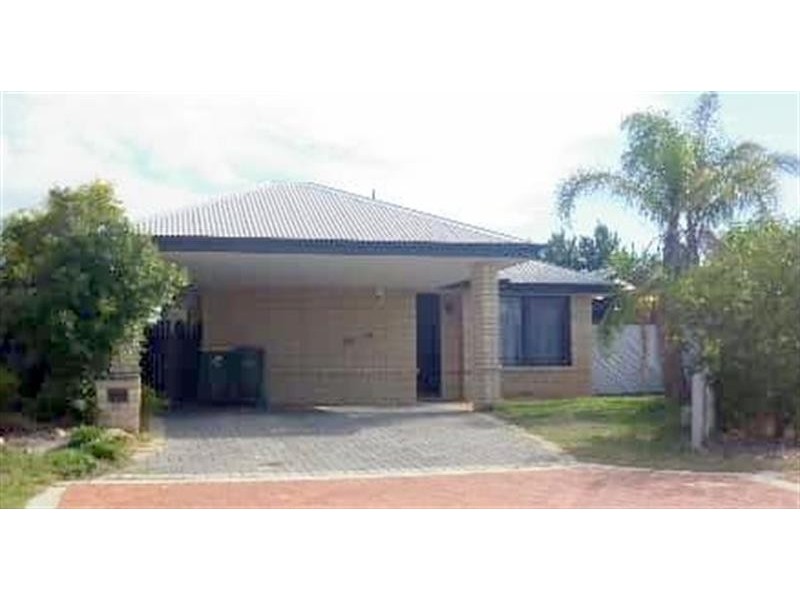 17 Rover Ct, Quinns Rocks WA 6030