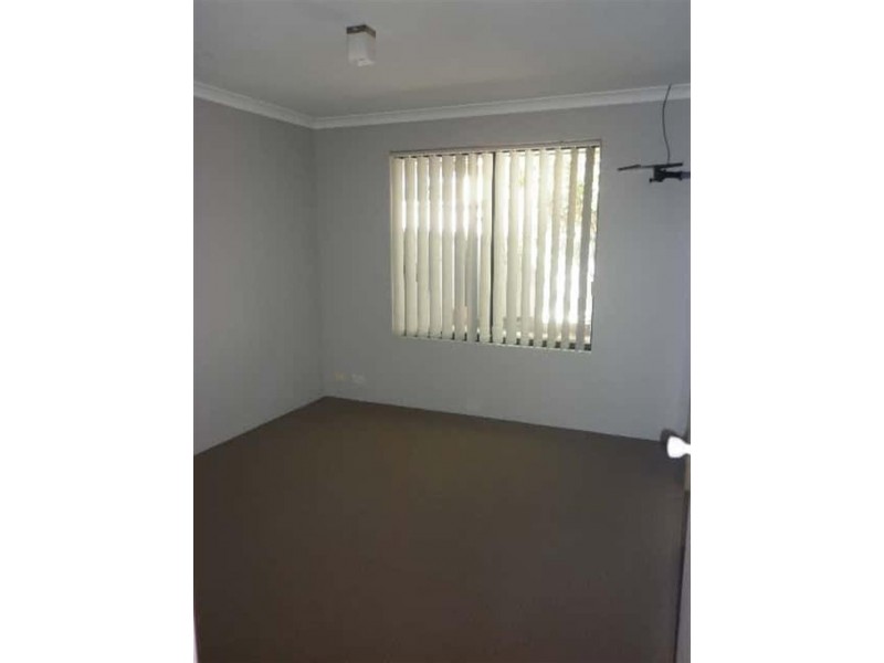 17 Rover Ct, Quinns Rocks WA 6030