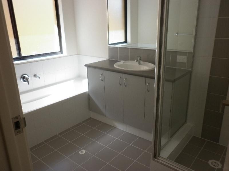 7 Helmsley Pkwy, Alkimos WA 6038