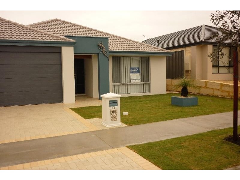 41 Alhambra Pkwy, Landsdale WA 6065