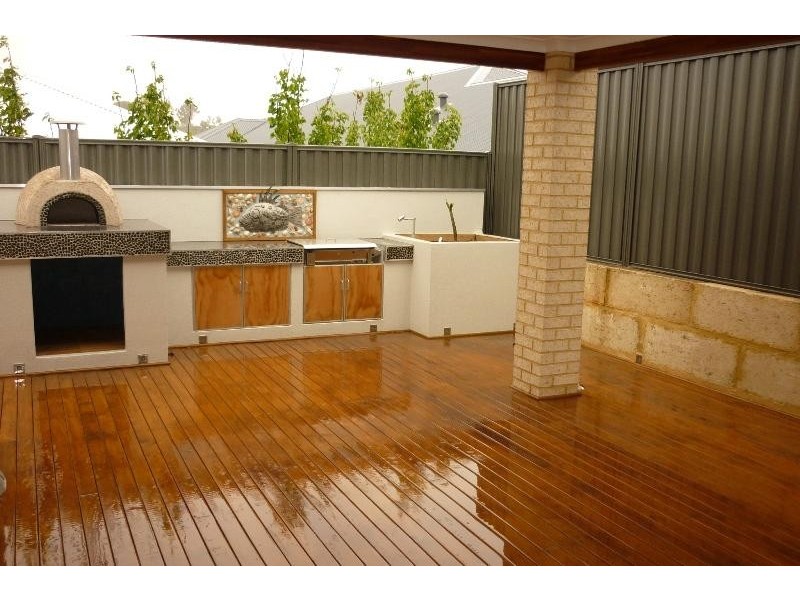 41 Alhambra Pkwy, Landsdale WA 6065