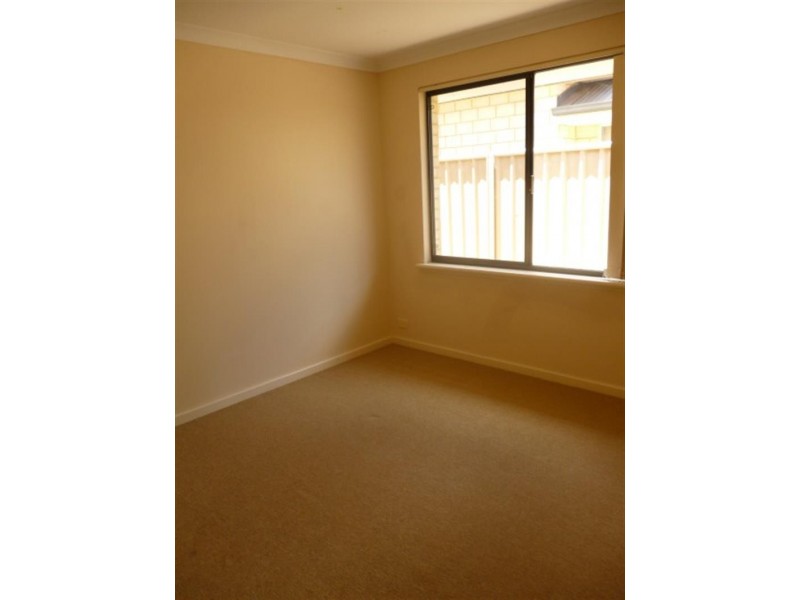 38 Cannich Bvd, Canning Vale WA 6155