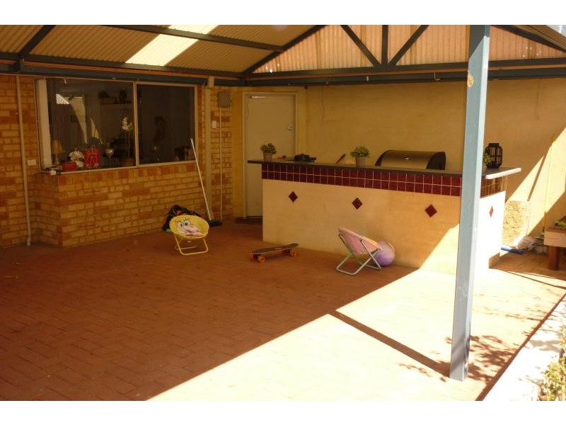 109 Chichester  Ave, Woodvale WA 6026