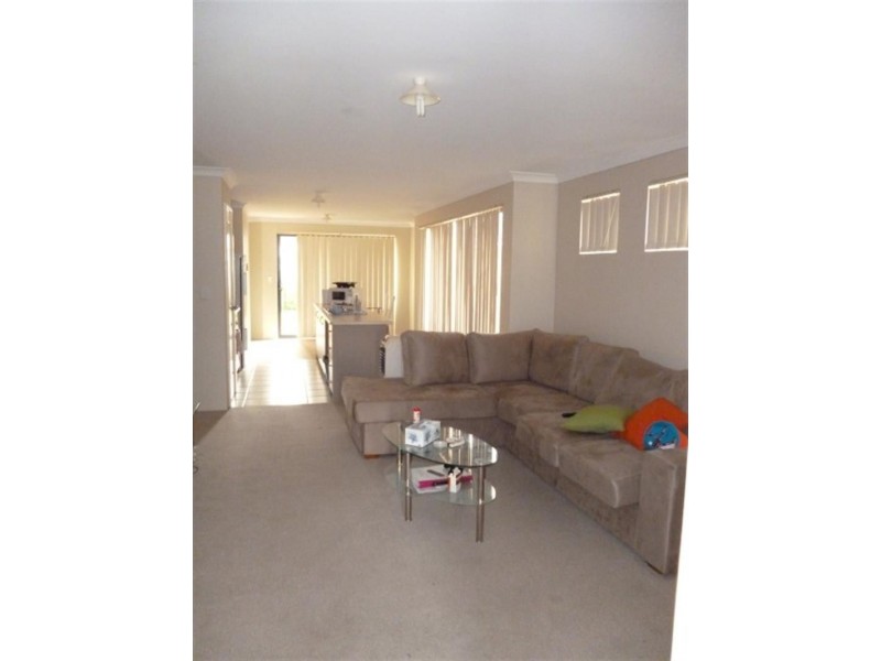 94/27 Meadow Springs Dr, Meadow Springs WA 6210