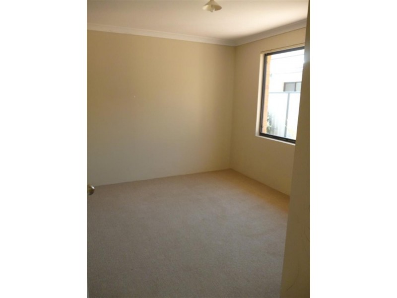 94/27 Meadow Springs Dr, Meadow Springs WA 6210