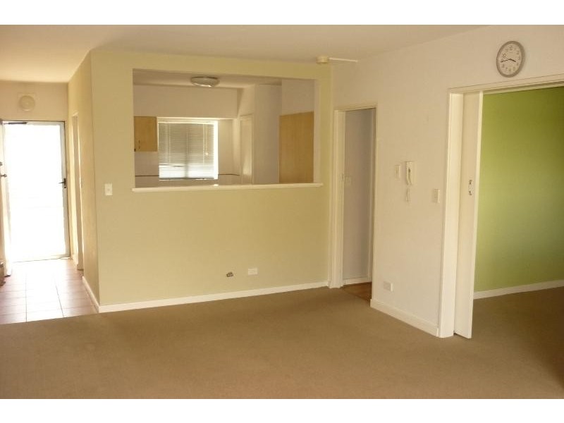 29/15 Friar John Way, Coolbellup WA 6163