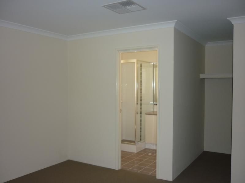 17  Kirra St, Secret Harbour WA 6173