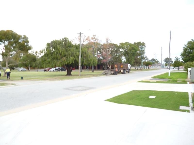 36/148-152  Railway Pde, Queens Park WA 6107