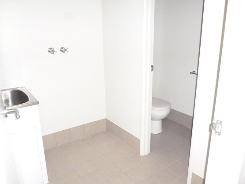 36/148-152  Railway Pde, Queens Park WA 6107