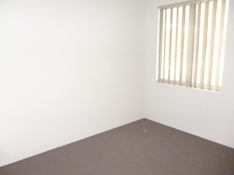 36/148-152  Railway Pde, Queens Park WA 6107