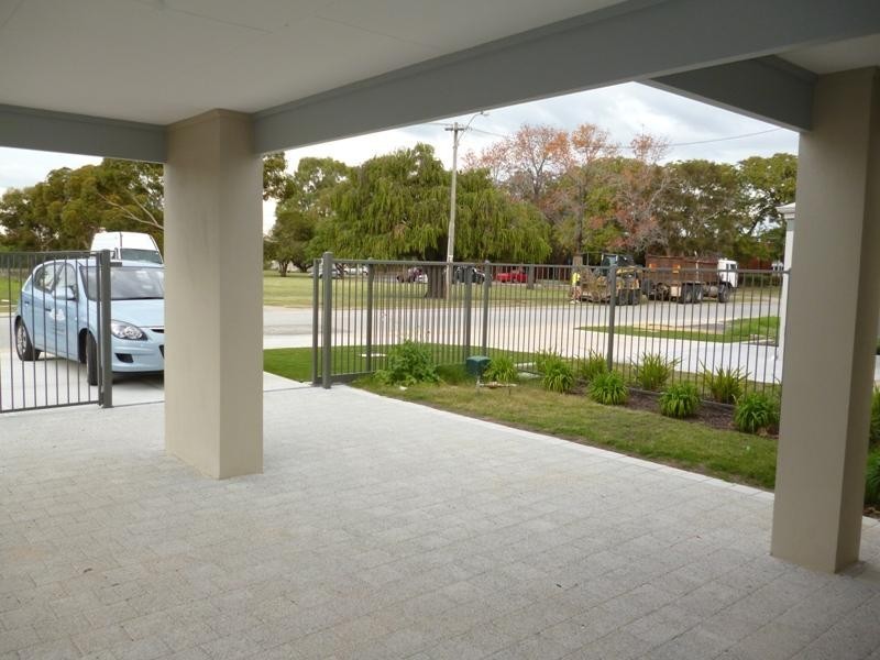 36/148-152  Railway Pde, Queens Park WA 6107