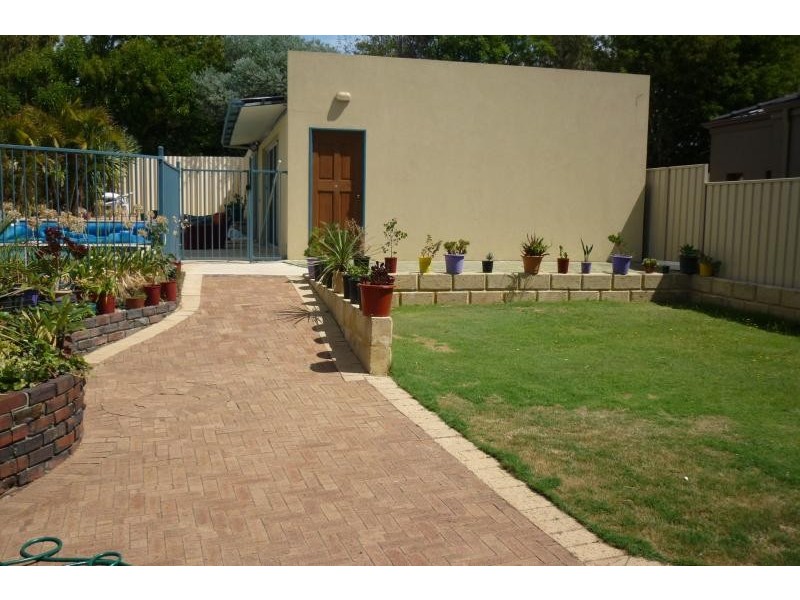 15 Castle  Rd, Woodlands WA 6018