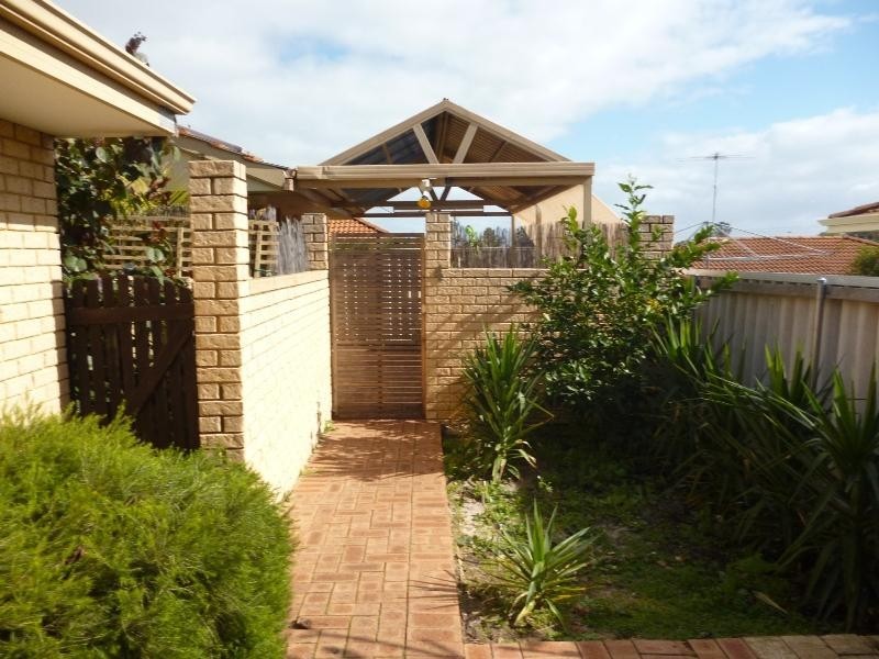 4/3 Collier Ave, Balcatta WA 6021