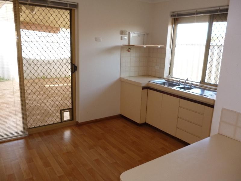 4/3 Collier Ave, Balcatta WA 6021