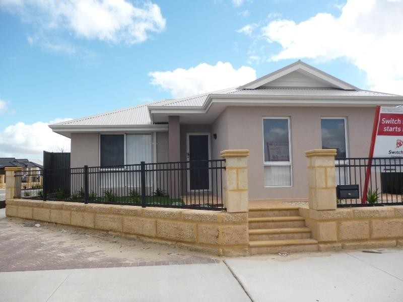 19 Verbana  Dr, Aveley WA 6069