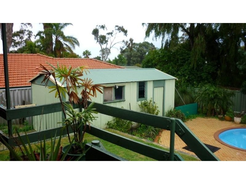 23 Draycott St, Karrinyup WA 6018