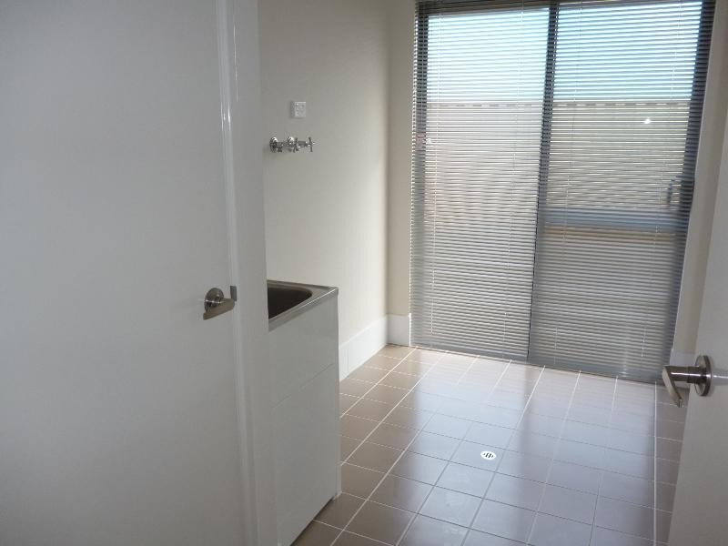 36 Halesworth Pde, Butler WA 6036