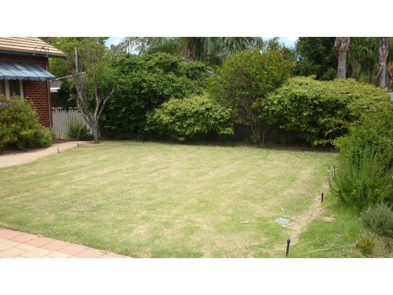 185 Treasure Rd, Queens Park WA 6107