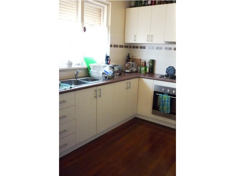 185 Treasure Rd, Queens Park WA 6107