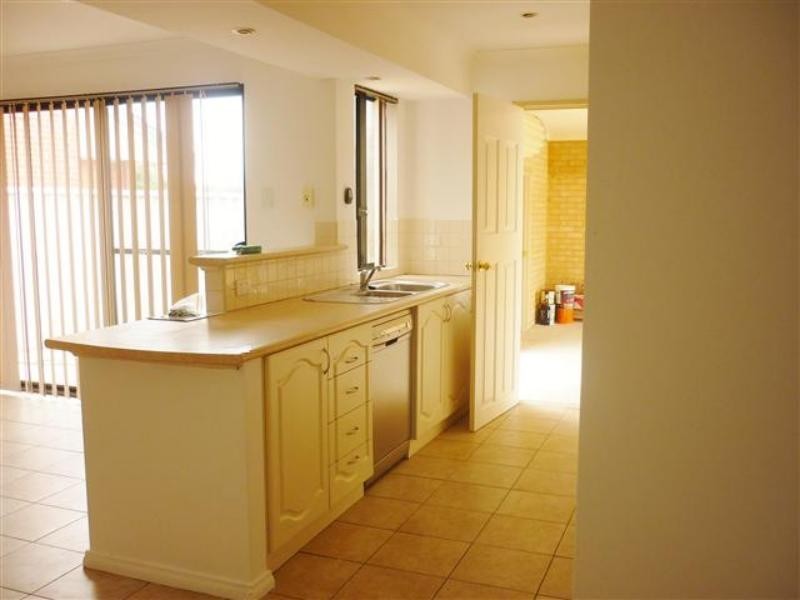 B/2 Nollamara  Ave, Nollamara WA 6061