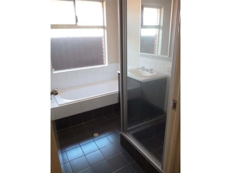 8 Noosa  Wk, Merriwa WA 6030