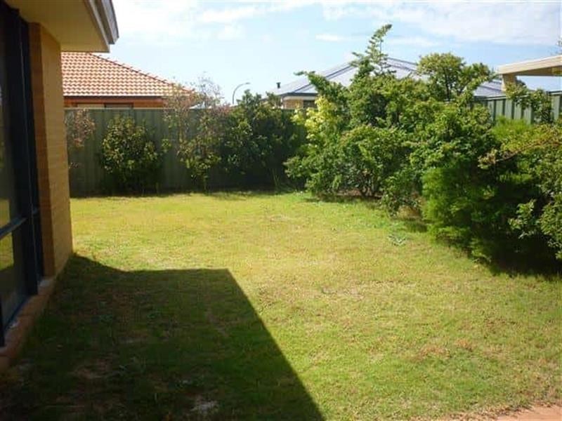 8 Noosa  Wk, Merriwa WA 6030