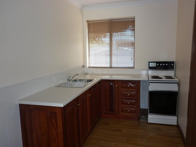 143 Sulphur Rd, Orelia WA 6167