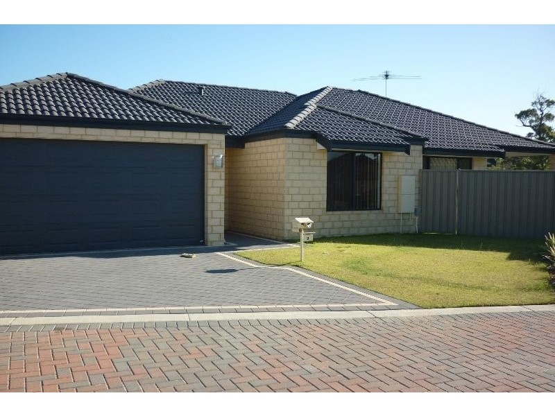 9 taunton Mews, Leda WA 6170