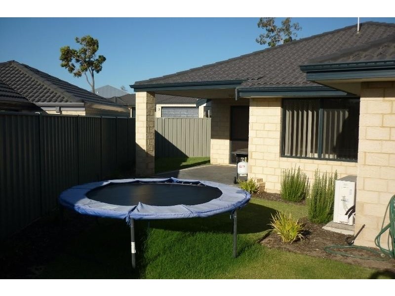 9 taunton Mews, Leda WA 6170