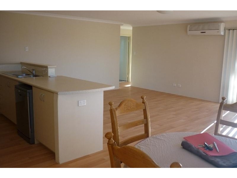 9 taunton Mews, Leda WA 6170