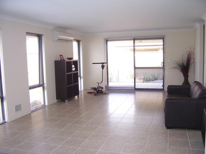 21 Cujong Rd, Falcon WA 6210