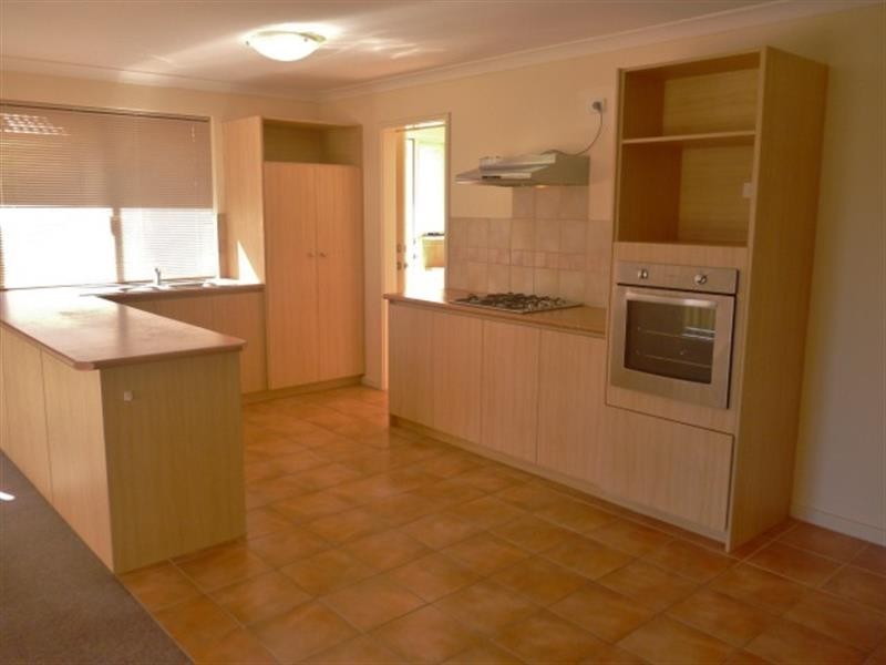 188 Shreeve Rd, Canning Vale WA 6155