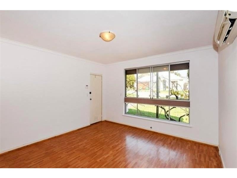 1 Manuel Cres, Redcliffe WA 6104