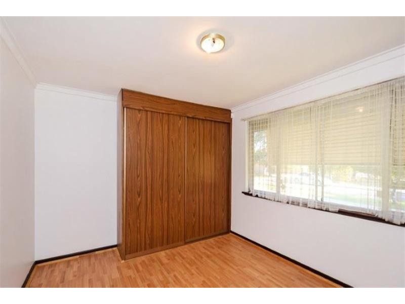 1 Manuel Cres, Redcliffe WA 6104