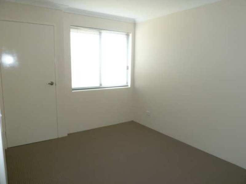 10 St Pierre Loop, Meadow Springs WA 6210