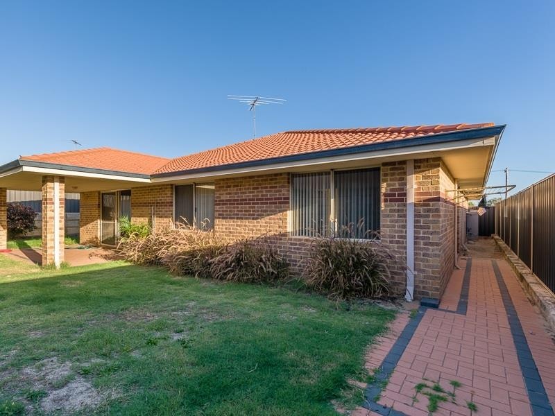 79 Shiraz Bvd, Pearsall WA 6065