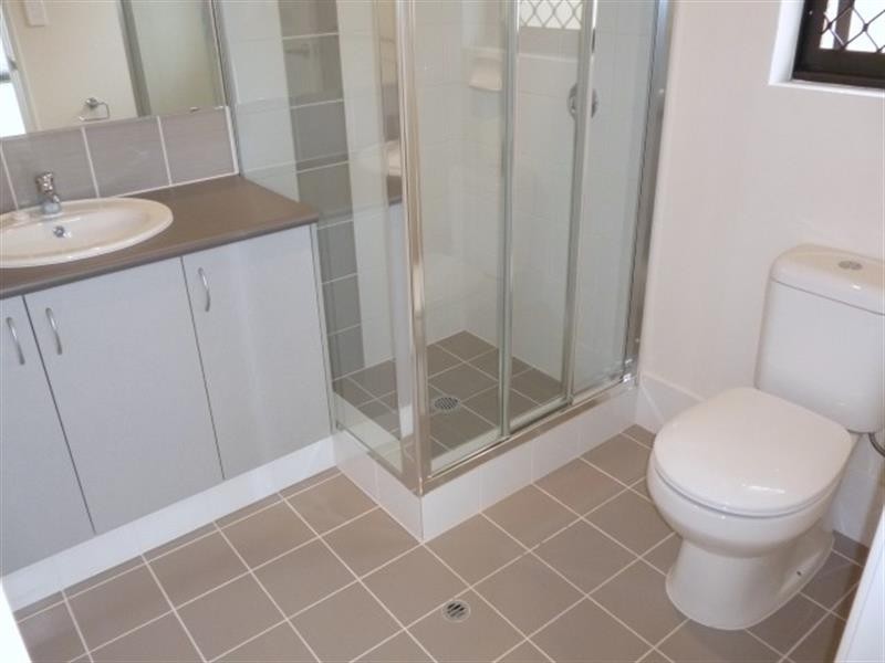 11 Rochdale Cir, Meadow Springs WA 6210