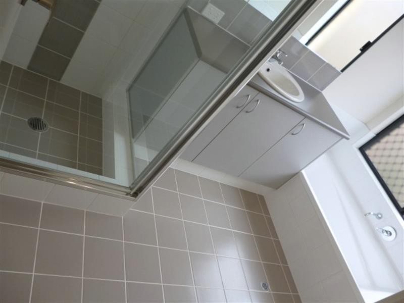 11 Rochdale Cir, Meadow Springs WA 6210