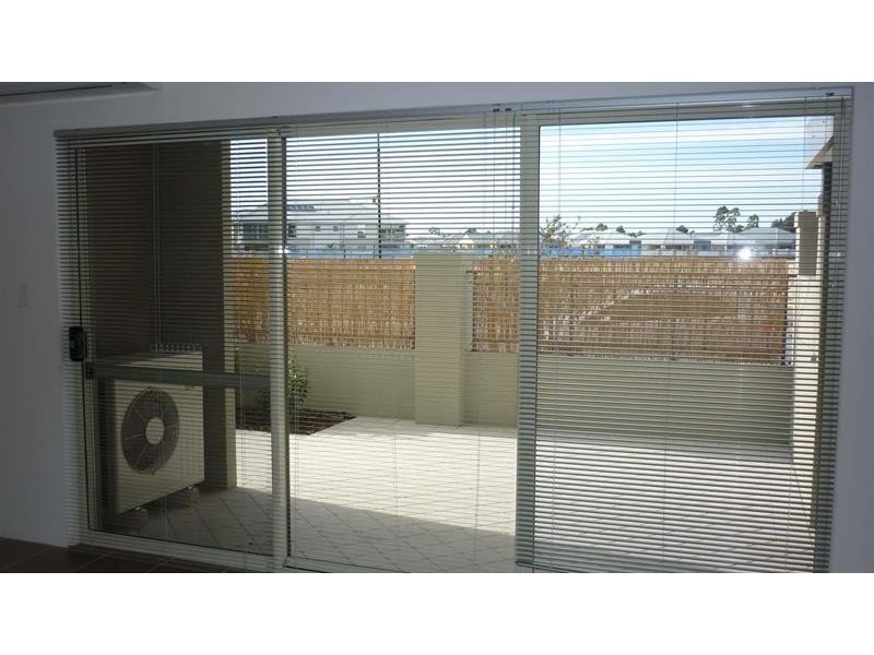 5/2 Villa Pass, Ellenbrook WA 6069