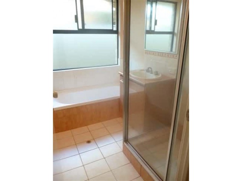 45 Canna Dr, Canning Vale WA 6155