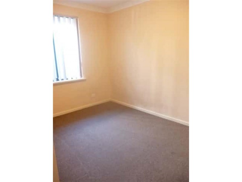 45 Canna Dr, Canning Vale WA 6155