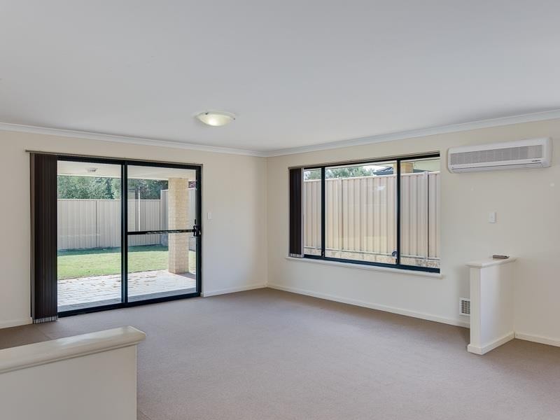 51 Giglia Dr, Sinagra WA 6065
