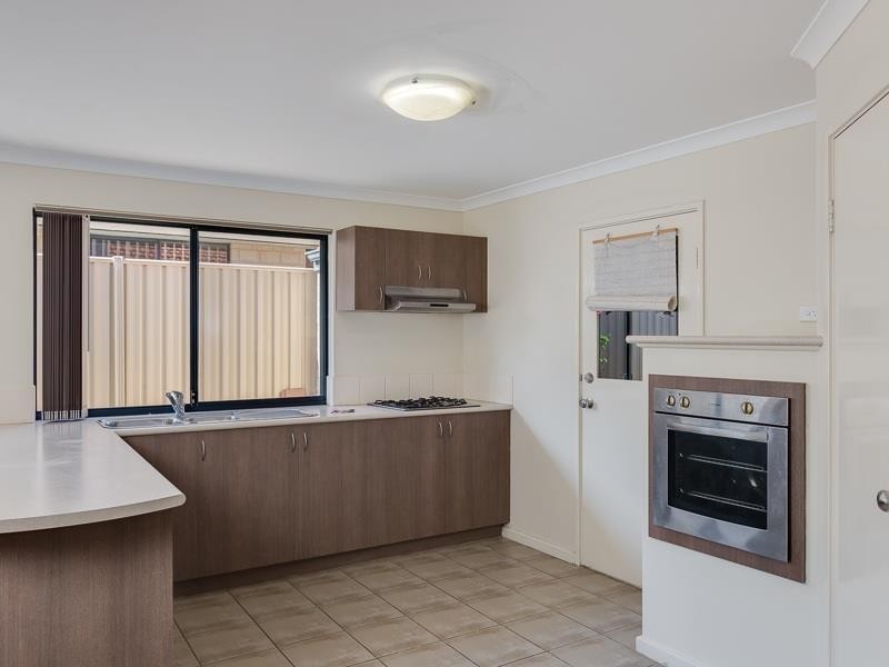 51 Giglia Dr, Sinagra WA 6065